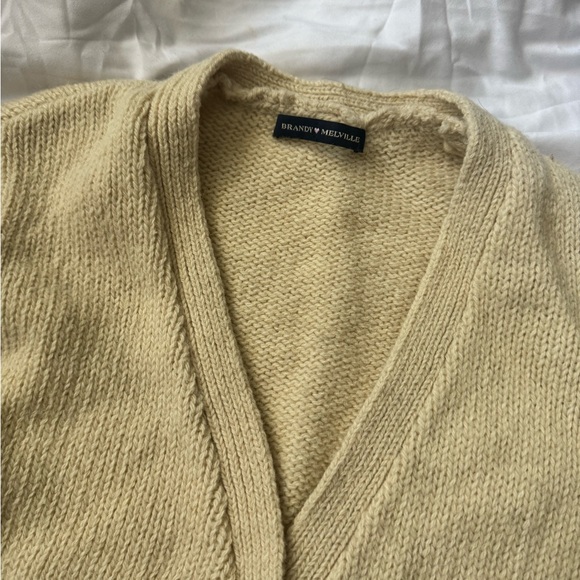 Brandy Melville Never used cardigan - Picture 2 of 3